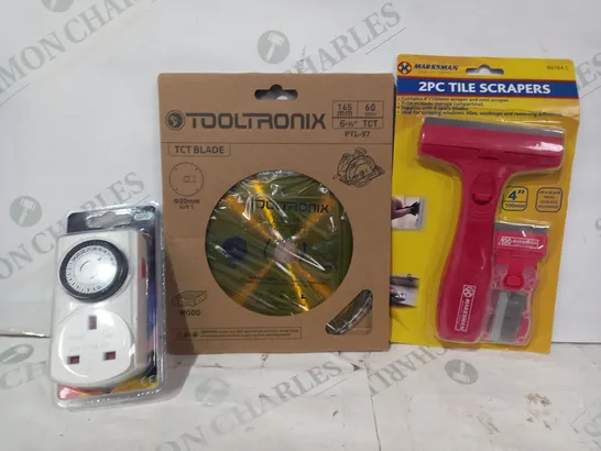 LOT OF APPROXIMATELY 15 ASSORTED HOUSEHOLD ITEMS TO INCLUDE 2PC TILE SCRAPER, TOOLTRONIX TCT BLADE, 24 HOUR TIMER, ETC