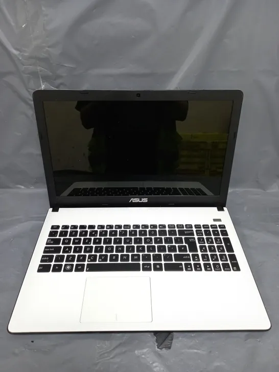 ASUS X501U 15 INCH AMD C-60