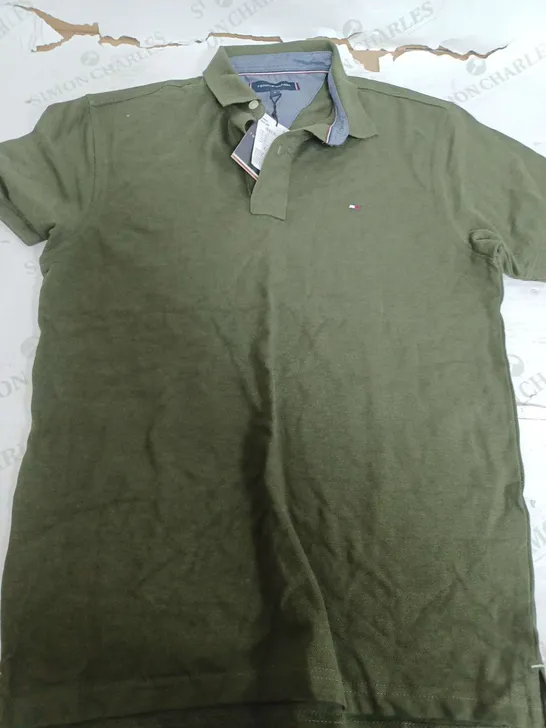 TOMMY HILFIGER KHAKI POLO SHIRT - LARGE