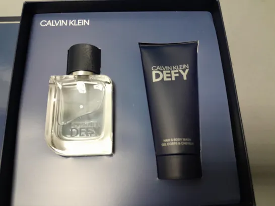 CALVIN KLEIN DEFY 50ML EAU DE TOILETTE GIFT SET