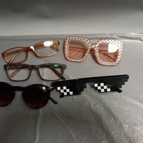 LOT OF APPROX 20 PAIRS OF GLASSES AND SUNGLASSES