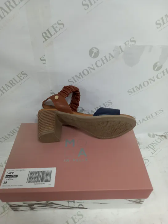 BOXED MODA IN PELLE LIIVY NAVY-TAN LEATHER SIZE 6