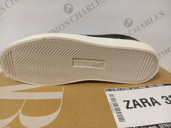 BOXED ZARA SIZE EU 42