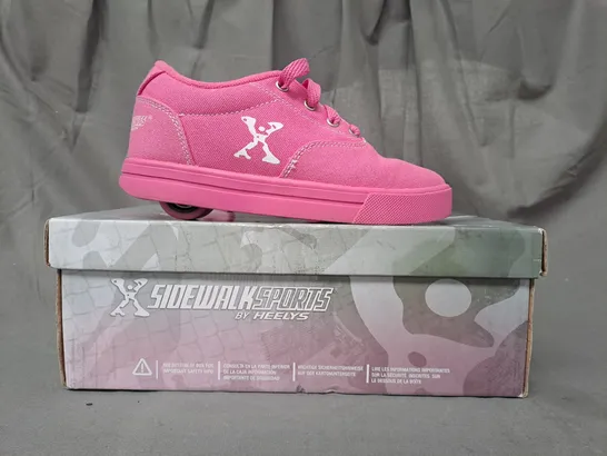 BOXED PAIR OF SIDEWALK SPORTS BY HEELYS IN PINK UK SIZE 2