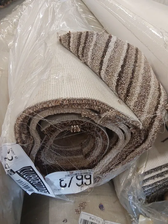 ROLL OF QUALITY STS LUXURY STRIPE NATURAL CARPET // SIZE: APPROX 3.5 X 6.6m