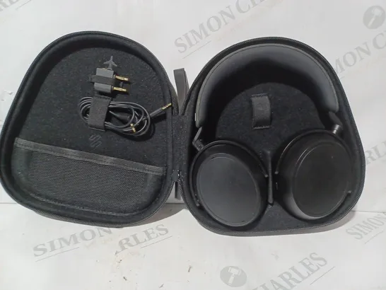 BOXED SENNHEISER MOMENTUM 4 WIRELESS OVER-EAR HEADPHONES IN BLACK