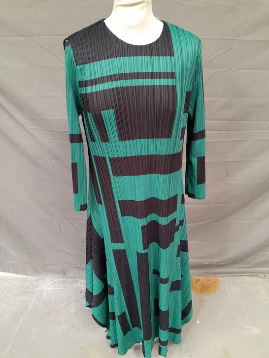 MALISSA J PLEATED DRESS- GREEN SIZE UNSPECIFIED