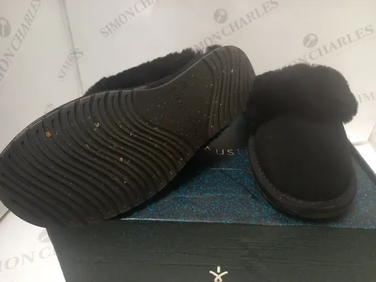 BOXED EMU AUSTRALIA BLACK SIZE 9