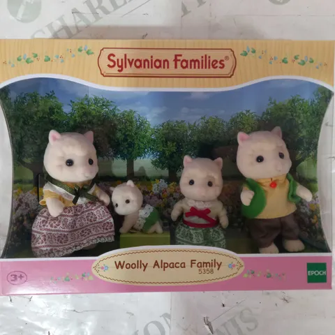 SYLVANIAN FAMILIES - WOOLLY ALPACA FAMILY 5358 COLLECTIBLE FIGURE SET