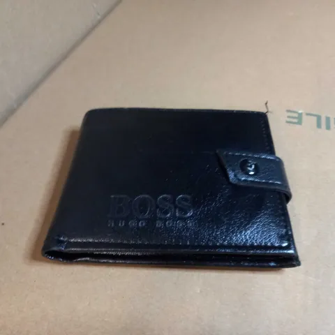 HUGO BOSS LEATHER WALLET 