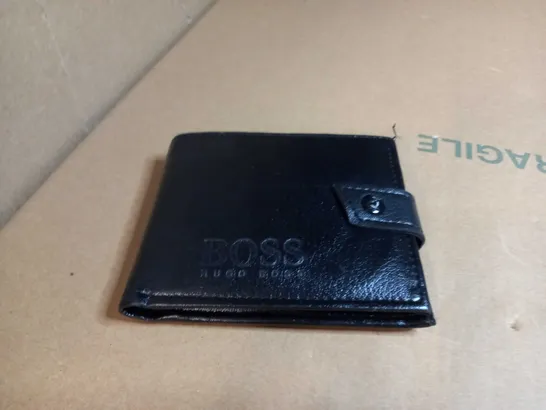 HUGO BOSS LEATHER WALLET 