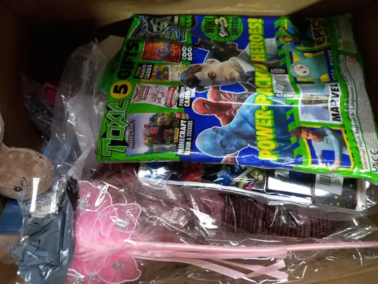 BOX OF APPROXIMATELY 10 ASSORTED TOYS AND GAMES TO INCLUDE PLAYMOBIL CITY LIFE VET VISIT CARRY CASE, PLAYMOBIL CITY ACTION FIRE RESUE CARRY CASE, FANCY DRESS LEATHER LOOK BELT, ETC