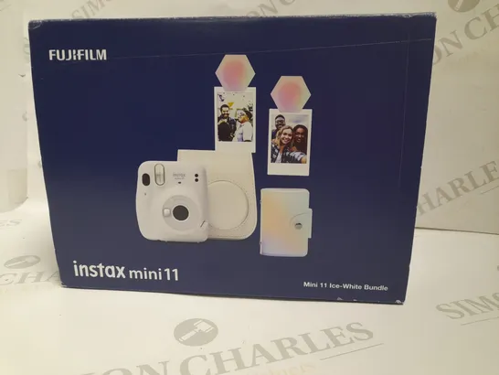 FUJIFILM INSTAX MINI 11 INSTANT CAMERA BUNDLE RRP £115