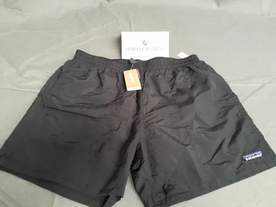 PATAGONIA BLACK NYLON SHORTS - M