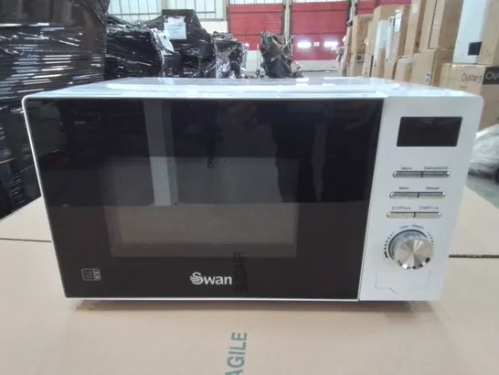 UNBOXED SWAN 20L 700W DIGITAL MICROWAVE - WHITE RRP £64