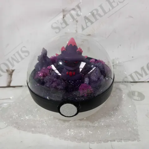 POKÉMON MISMAGIUS POKÉBALL TERRARIUM