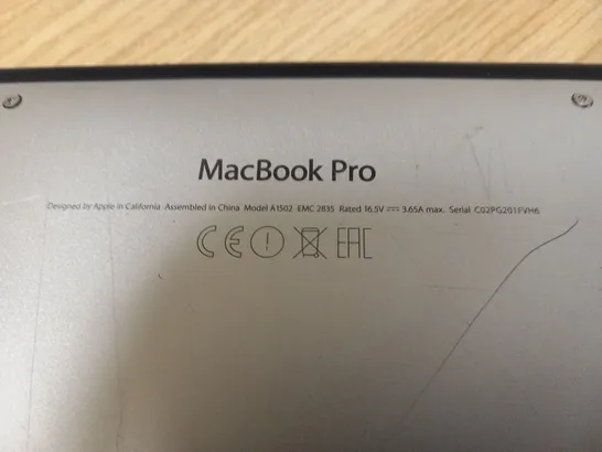 APPLE MACBOOK PRO (A1502 EARLY 2015)