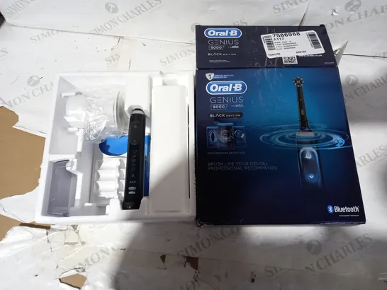 ORAL-B GENIUS 8000 ELECTRIC TOOTHBRUSH