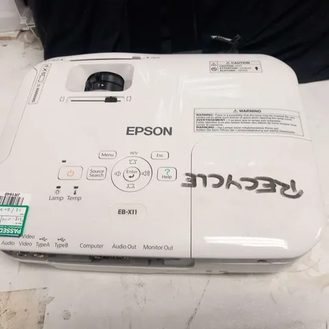 EPSON LCD PROJECTOR H435B