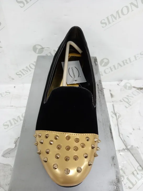 FLAT HEELED BLACK VELVET SPIKEY GOLD TOE SIZE 6