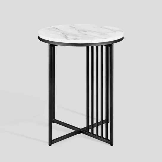 BOXED MOORMANN SIDE TABLE