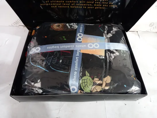 OODIE STAR WARS OVERSIZED WEARABLE BLANKET 