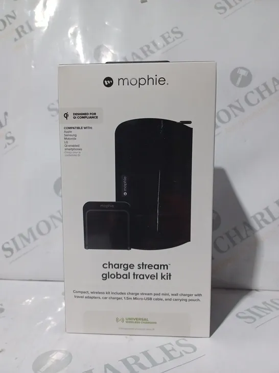 BOXED MOPHIE CHARGE STREAM GLOBAL TRAVEL KIT