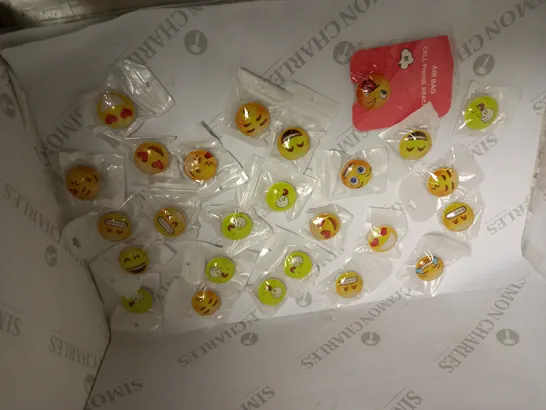 LOT OF APPROX 25 EMOJI POP SOCKETS