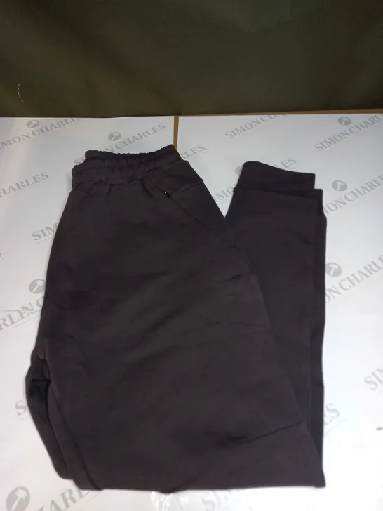 GYMSHARK FLEECED TRACK PANTS SIZE M