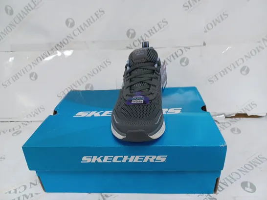 BOXED SKECHERS CHARCOAL MOTION LACE UP TRAINERS- SIZE 3 