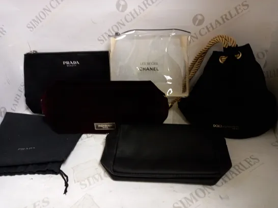 LOT OF 5 ASSORTED SPONGE/CLUTCH BAGS TO INCLUDE YSL, D&G, PRADA, CHANEL