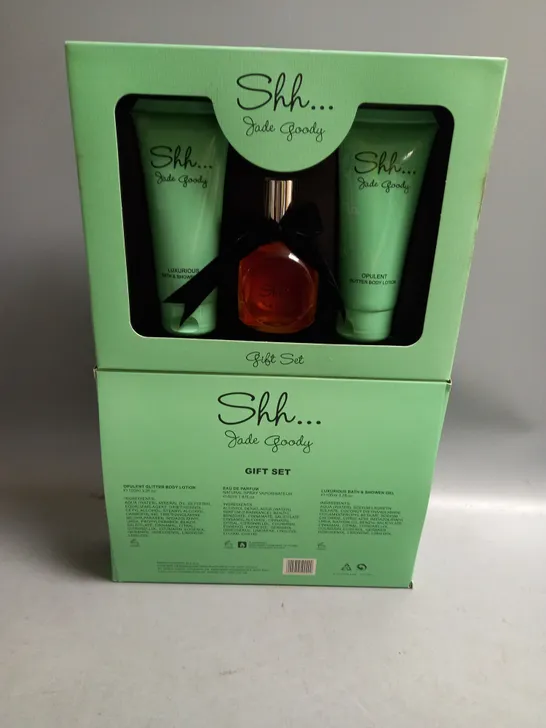 BOX OF APPROX 12 SHH... JADE GOODY GIFT SETS CONTAINING GLITTER BODY LOTION 100ML, EAU DE PARFUM 50ML AND BATH & SHOWER GEL 100ML