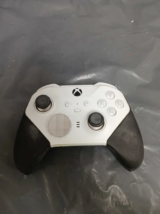 XBOX ELITE SERIES 2 WIRELESS CONTROLLER FOR SERIES X/S, XBOX ONE AND WINDOWS