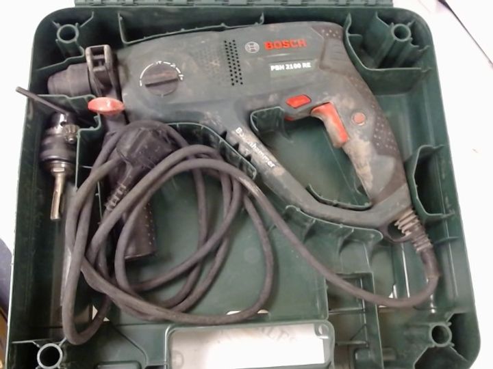 Lot 455 BOSCH PBH 2100 RE ROTARY HAMMER DRILL Simon Charles Auctioneers