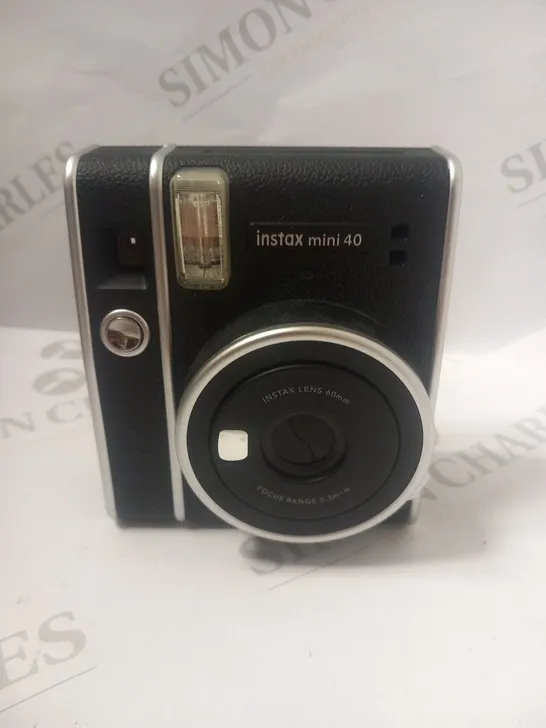 BOXED FUJIFILM INSTAX MINI 40 INSTANT CAMERA