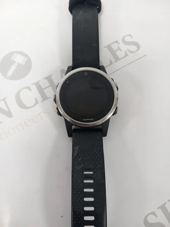 GARMIN FENIX 5S SMART WATCH