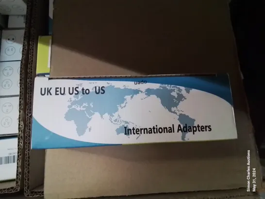 A BOX OF APPROXIMATELY 70 INTERNATIONAL ADAPTER PLUGS