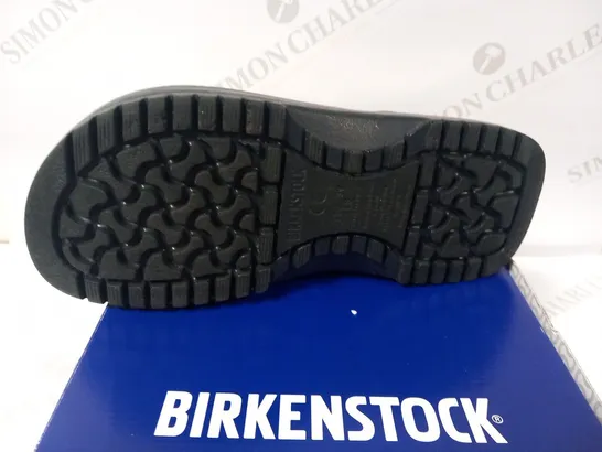 BOXED BIRKENSTOCK SUPER BIRKI SIZE 5.5 