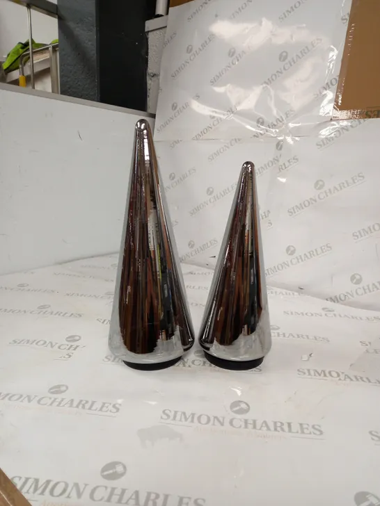 BOXED KELLY HOPPEN SET OF 2 INDOOR OUTDOOR PRELIT GLASS DECOR - REFLECTIVE CONES