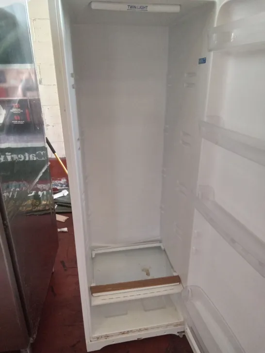 INDESIT SIAA 12 UPRIGHT FRIDGE