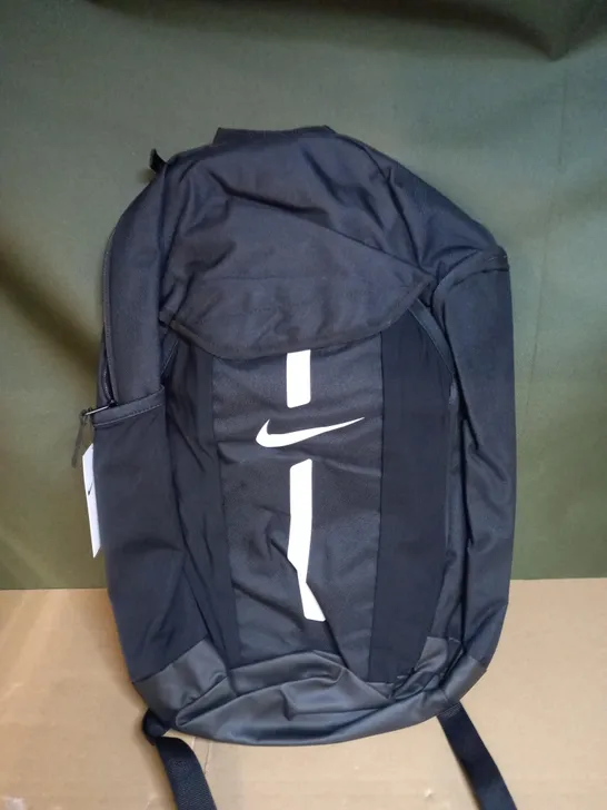 NIKE BACKPACK 