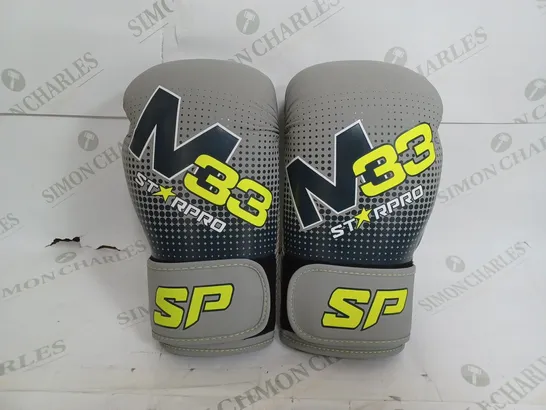 PAIR OF STARPRO M33 BOXING GLOVES