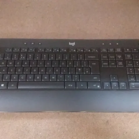 LOGITECH MK540 WIRELESS KEYBOARD