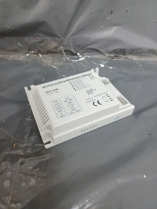 APPROXIMATELY 40 EMCOLITE ELECTRONIC BALLASTS