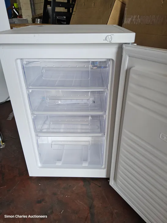 ENGLISH ELECTRIC UNDER COUNTER FREEZER WHITE EEF085H