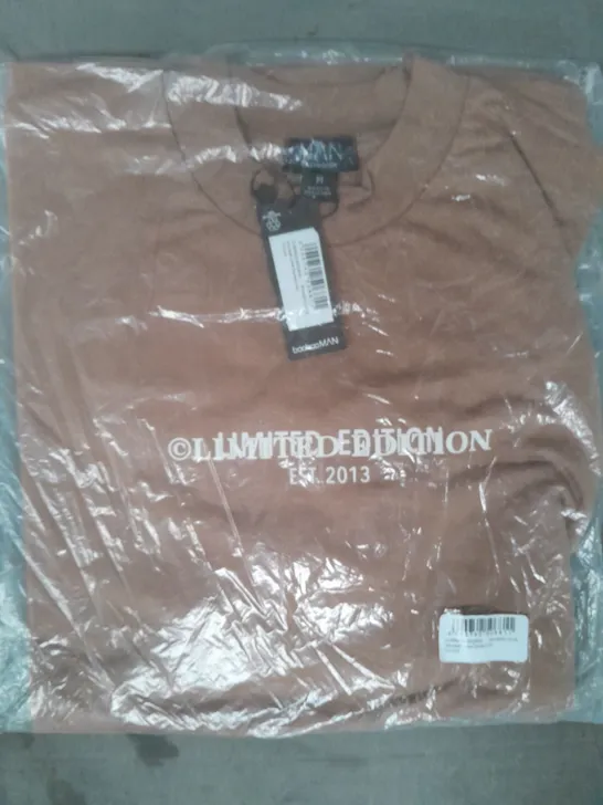 BOOHOO MAN HEAVYWEIGHT LIMITED OVERSIZED T-SHIRT IN MOCHA SIZE MEDIUM