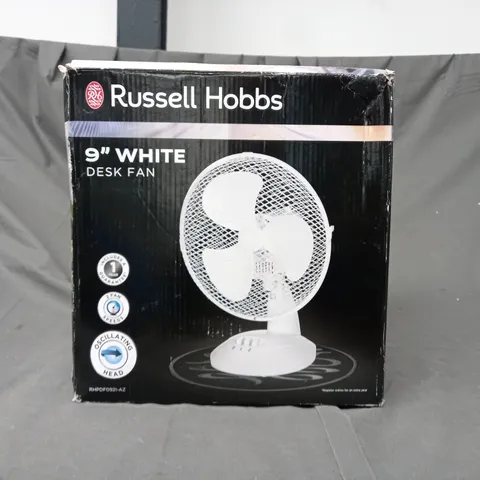 BOXED RUSSELL HOBBS 9" WHITE DESK FAN