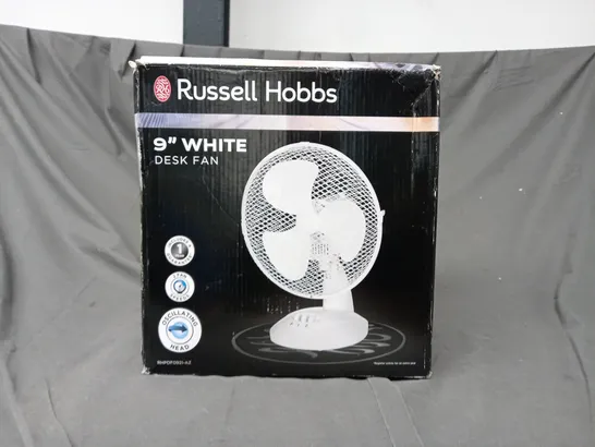 BOXED RUSSELL HOBBS 9" WHITE DESK FAN