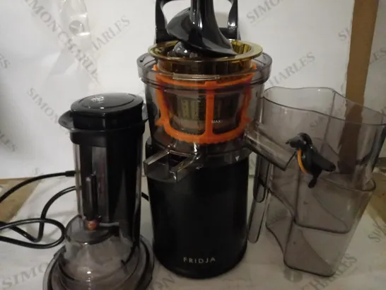 FRIDJA MASTICATING JUICER - BLACK (F1900)