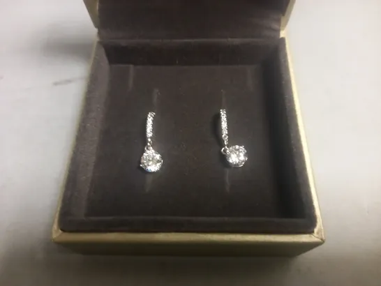 BOXED PAIR OF WARREN JAMES EARRINGS